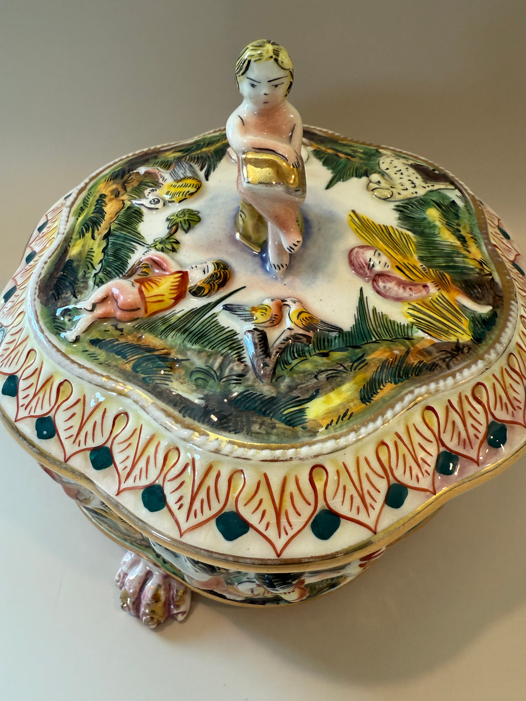 Vintage Italian Capodimonte Porcelain Lidded Box
