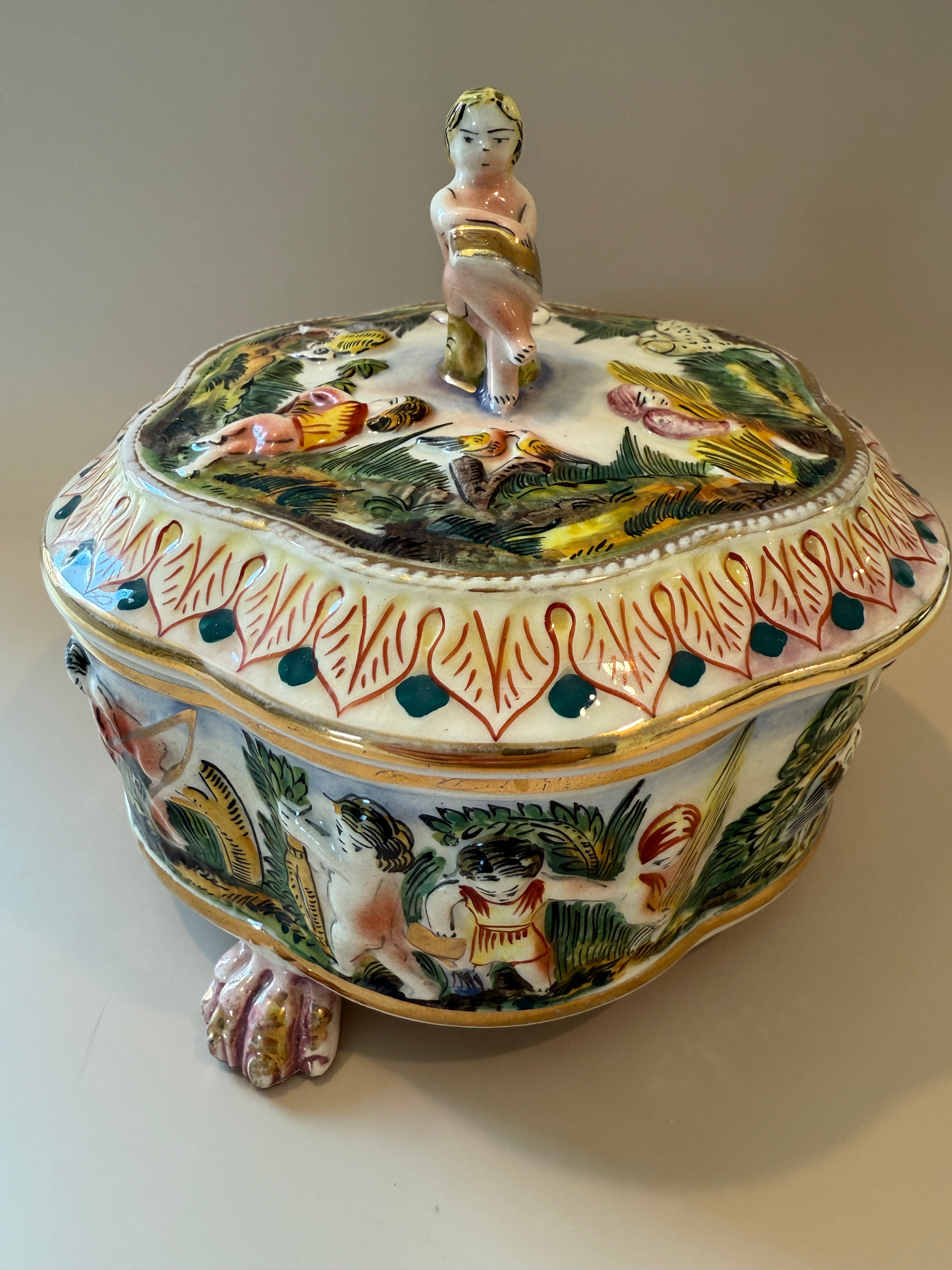Vintage Italian Capodimonte Porcelain Lidded Box