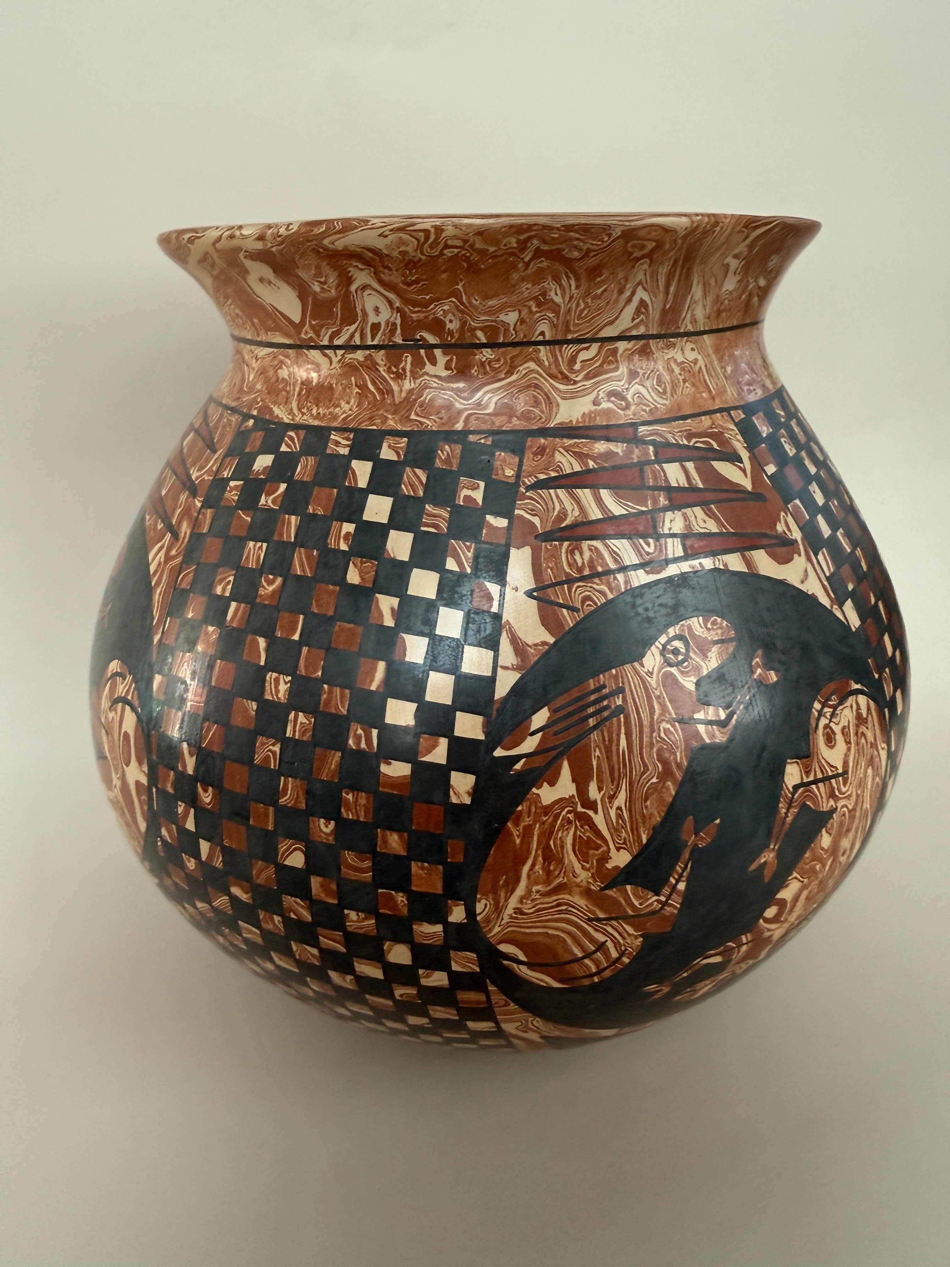 Vintage Mata Ortiz Ceramic Pot by Paty Ortiz.