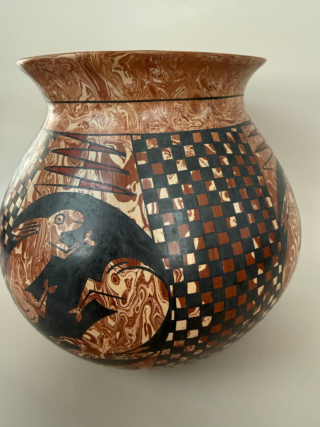 Vintage Mata Ortiz Ceramic Pot by Paty Ortiz.