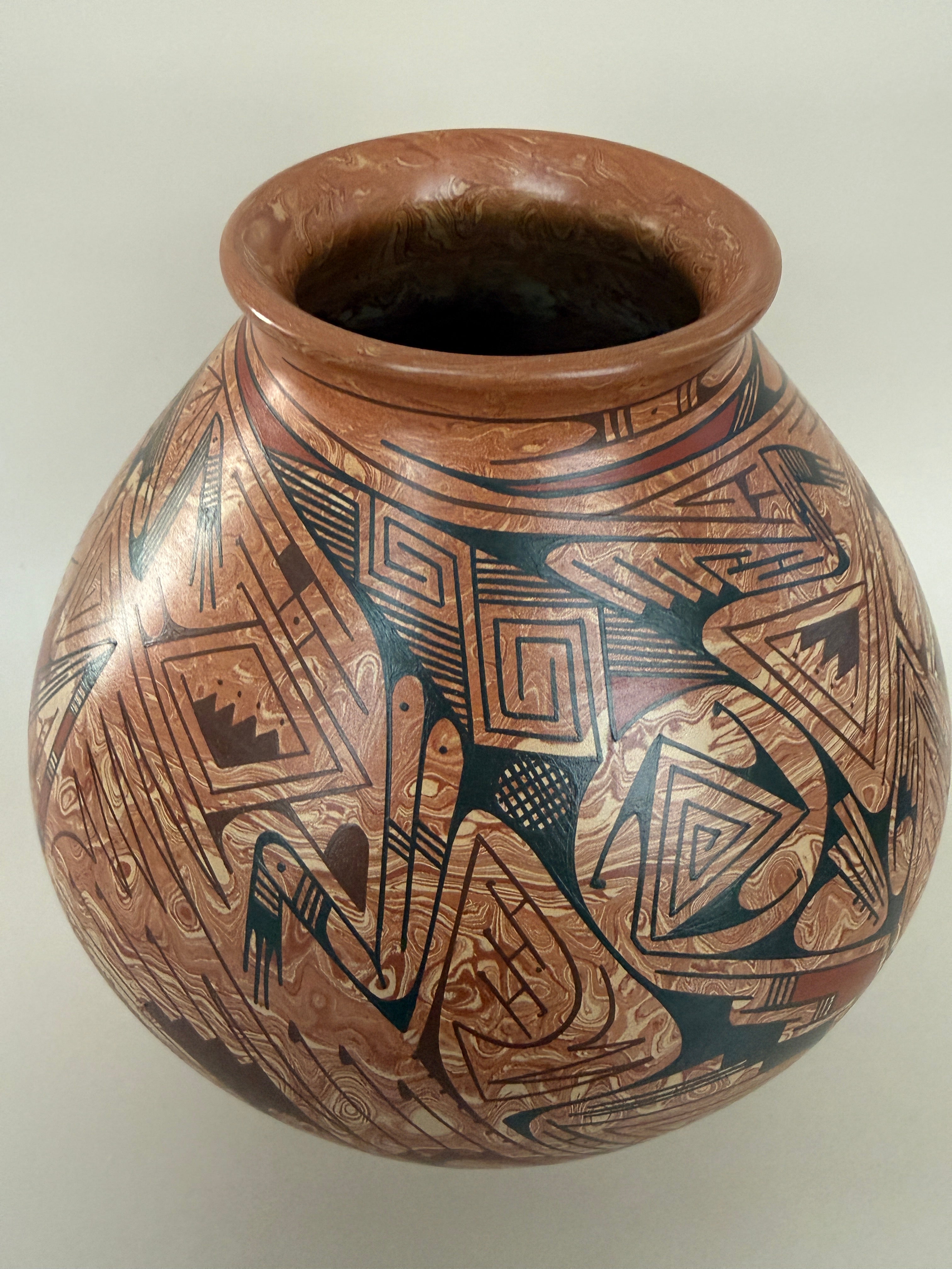 Vintage Mata Ortiz Ceramic Pot by Eduardo “Chevo” Ortiz.